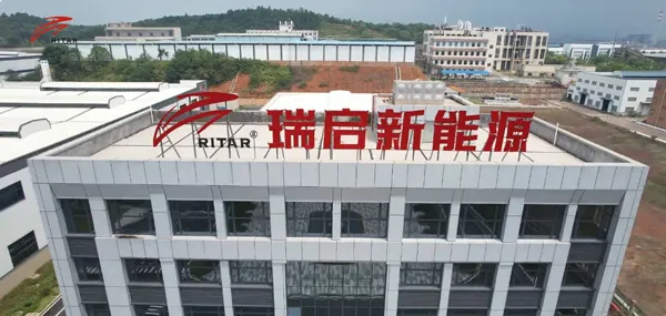 我从未见过如此规模的铅酸电池工厂。